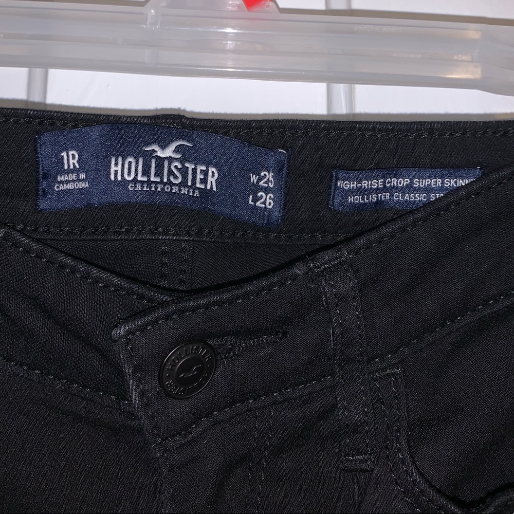 NWOT high-rise super skinny black ripped jeans